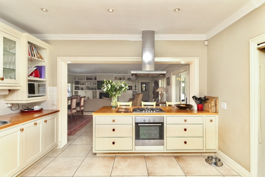 5 Bedroom Property for Sale in Tokai Western Cape